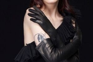 Saks Fifth Avenue Black Long Leather Opera Gloves Sz 6